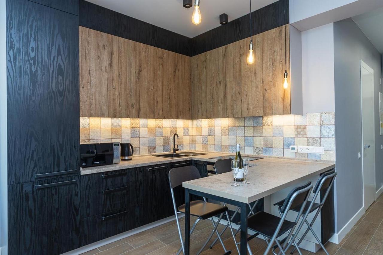 Stylish Panoramic Apartments. Smartplaza. Metro Minskaya Kiev Bagian luar foto